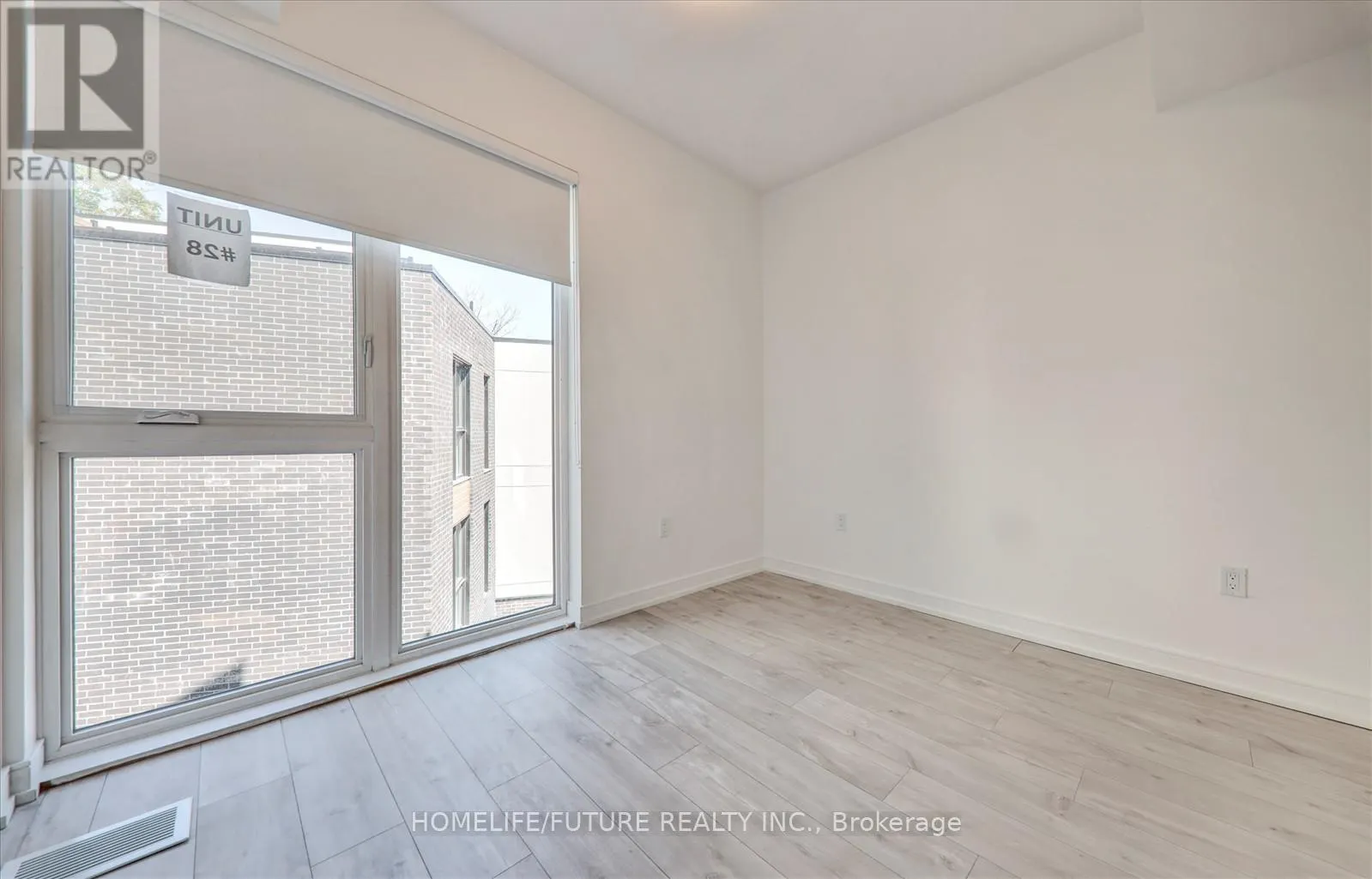 11 - 168 CLONMORE DRIVE