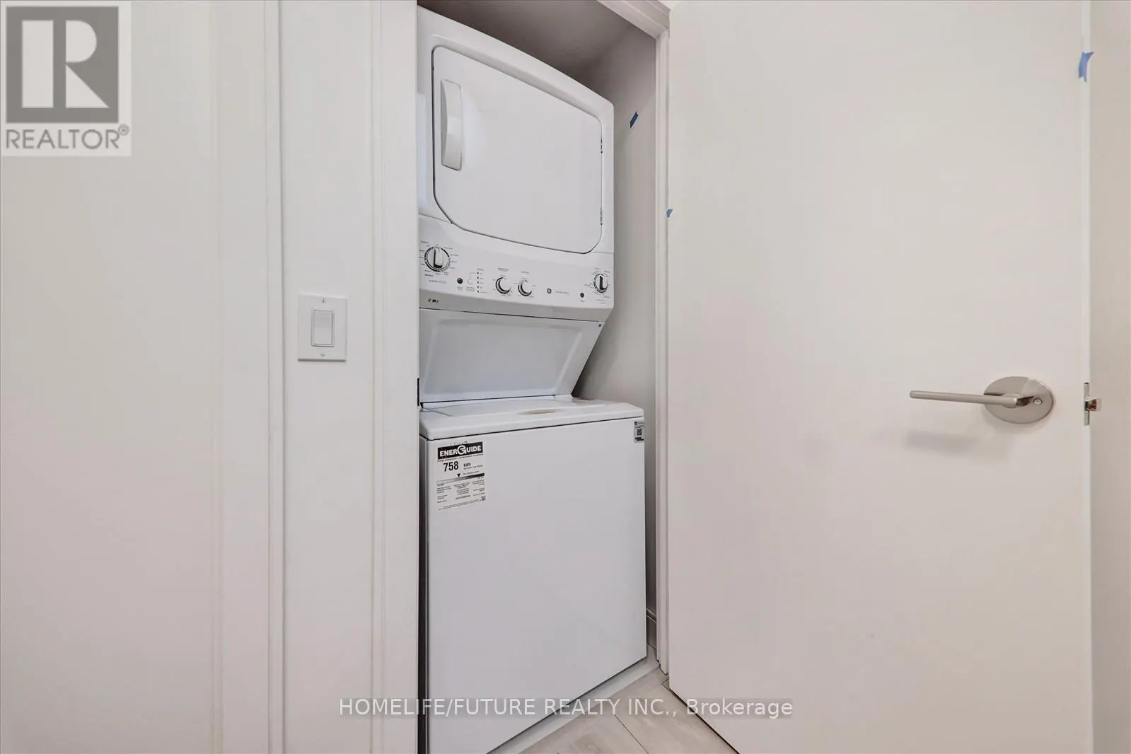 11 - 168 CLONMORE DRIVE