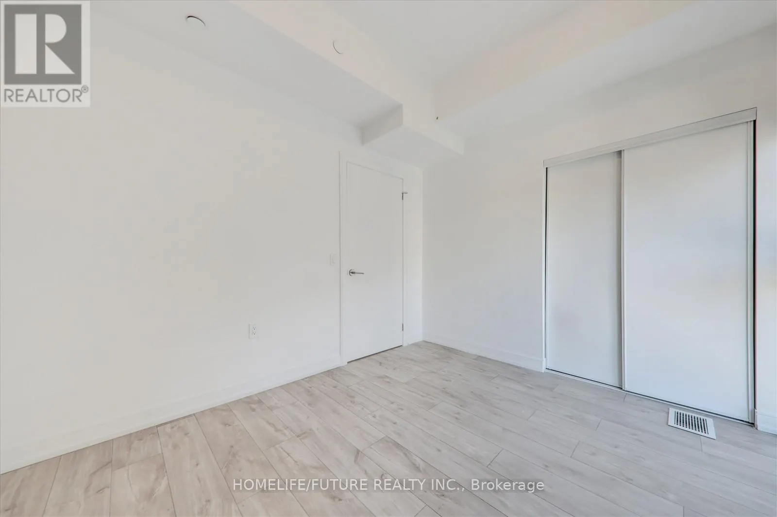 11 - 168 CLONMORE DRIVE