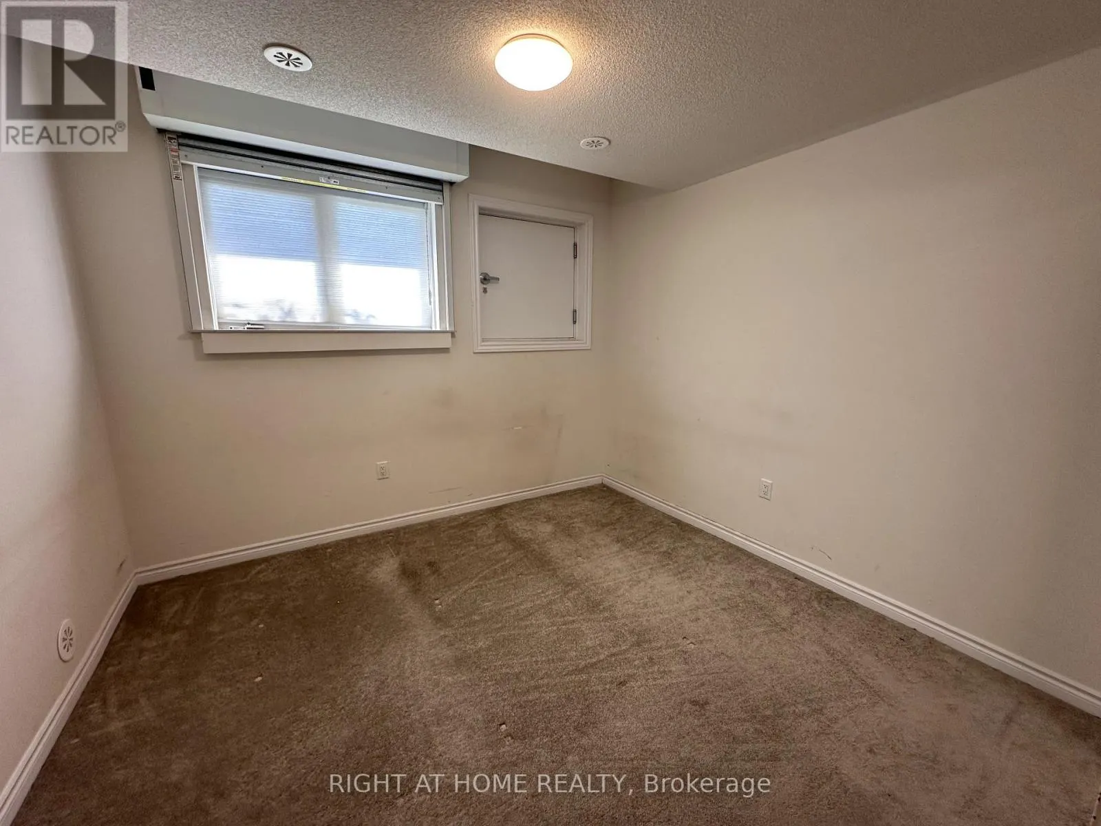 18 - 470 BERESFORD PATH