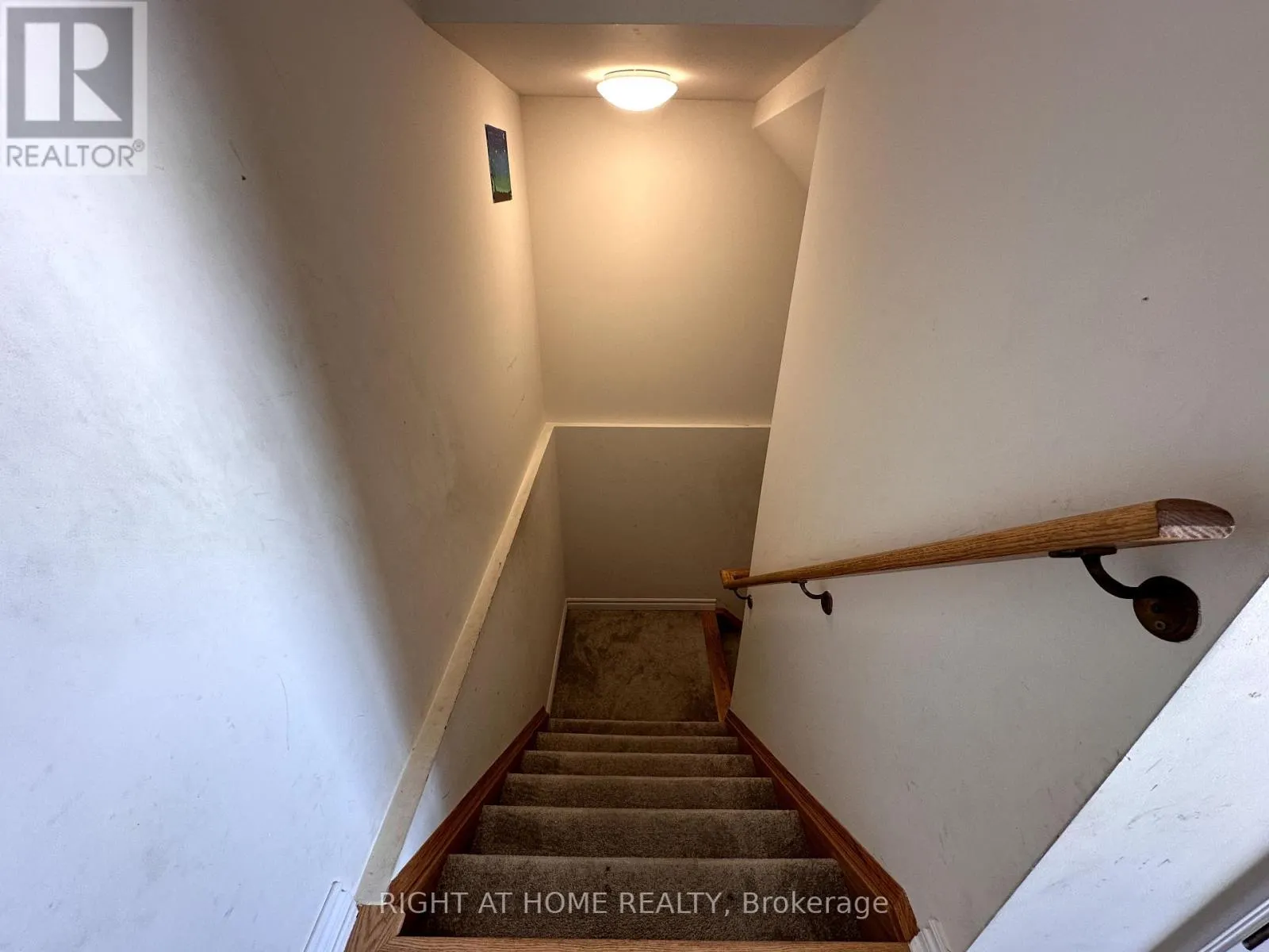 18 - 470 BERESFORD PATH