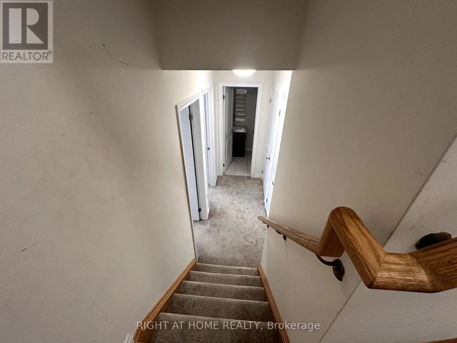 18 - 470 BERESFORD PATH