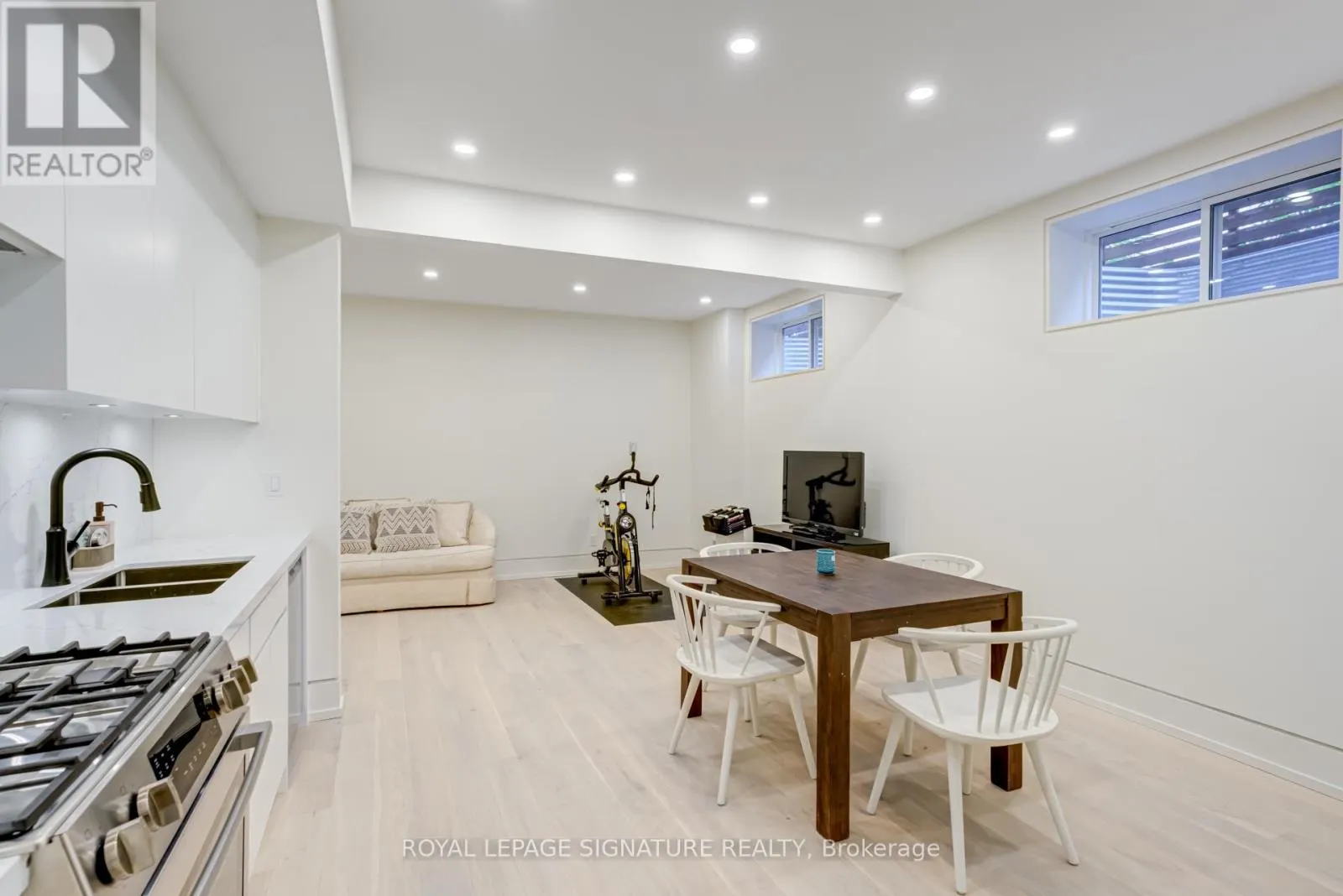 LOWER LEVEL - 27 SCOTLAND ROAD