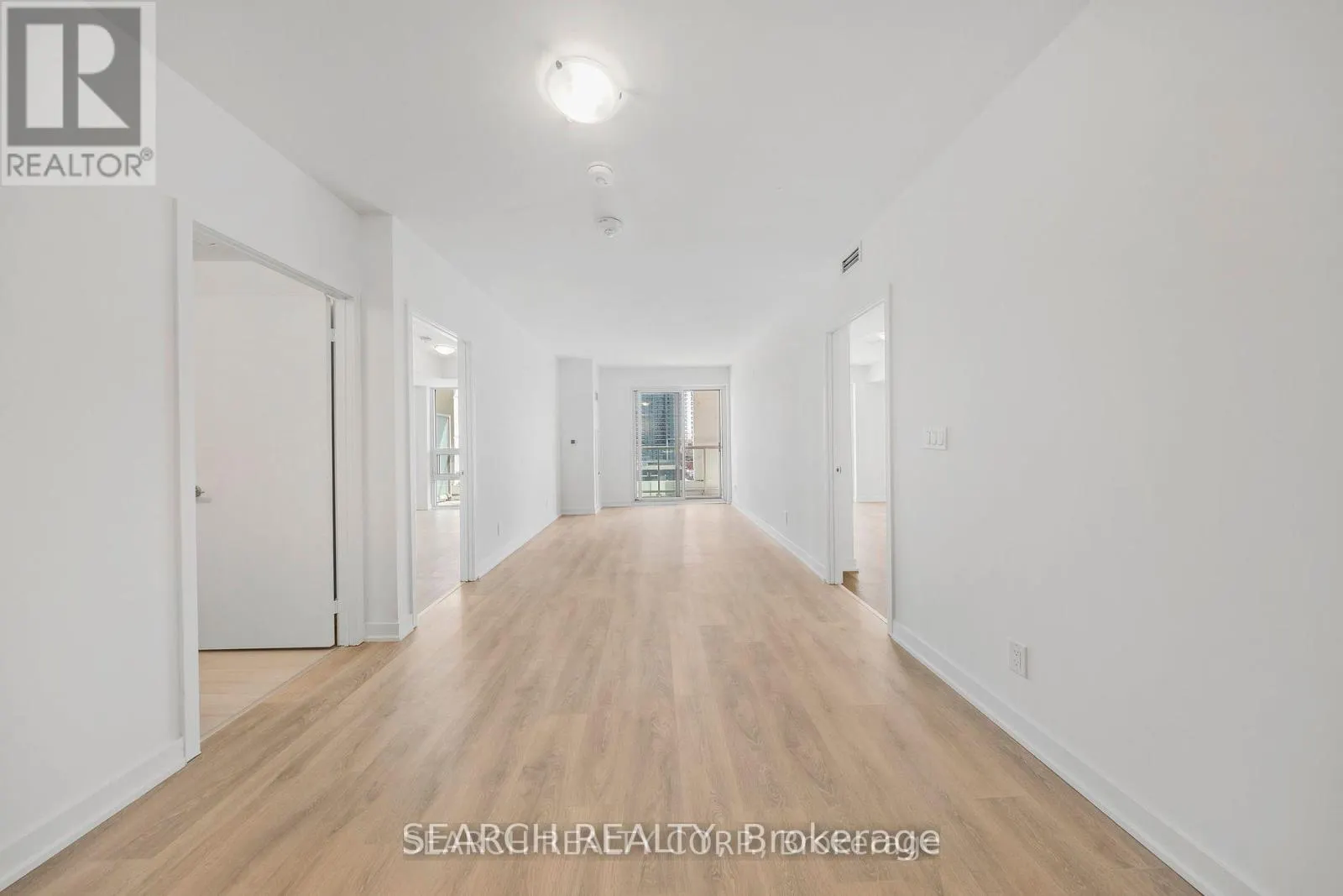 620 - 2033 KENNEDY ROAD