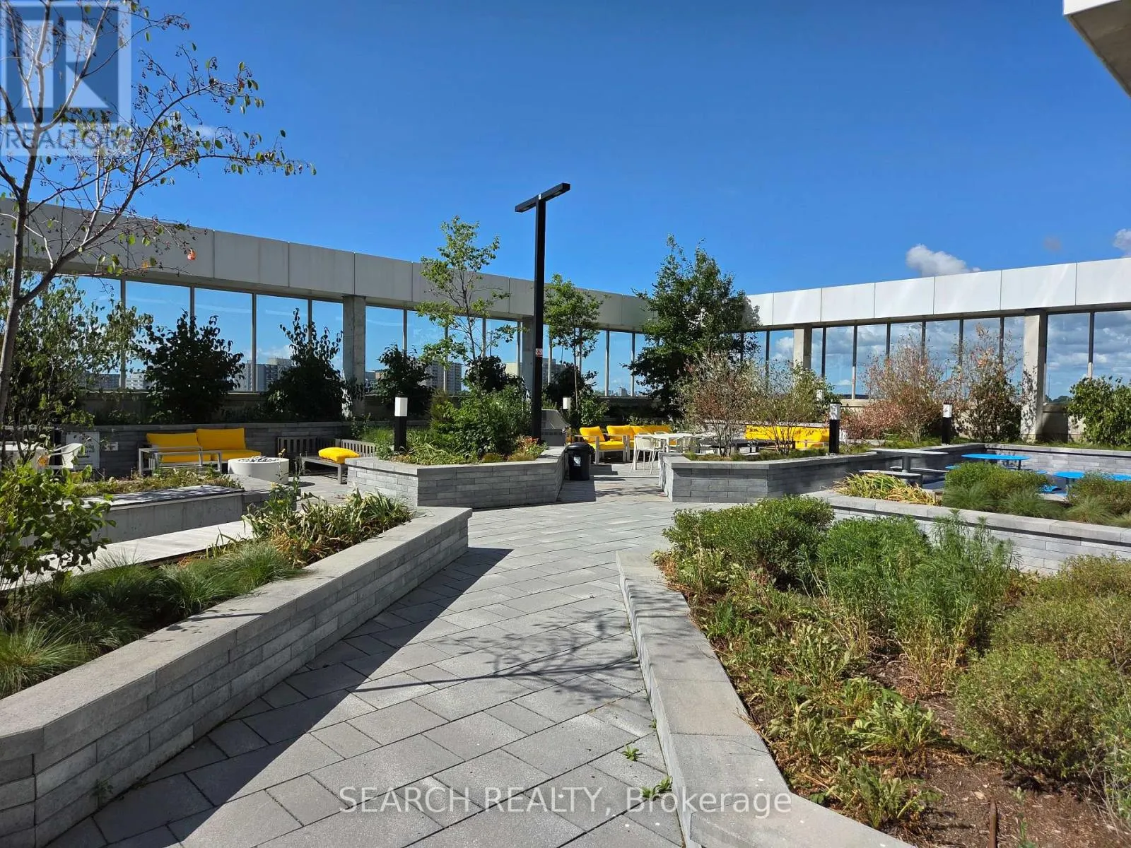 620 - 2033 KENNEDY ROAD