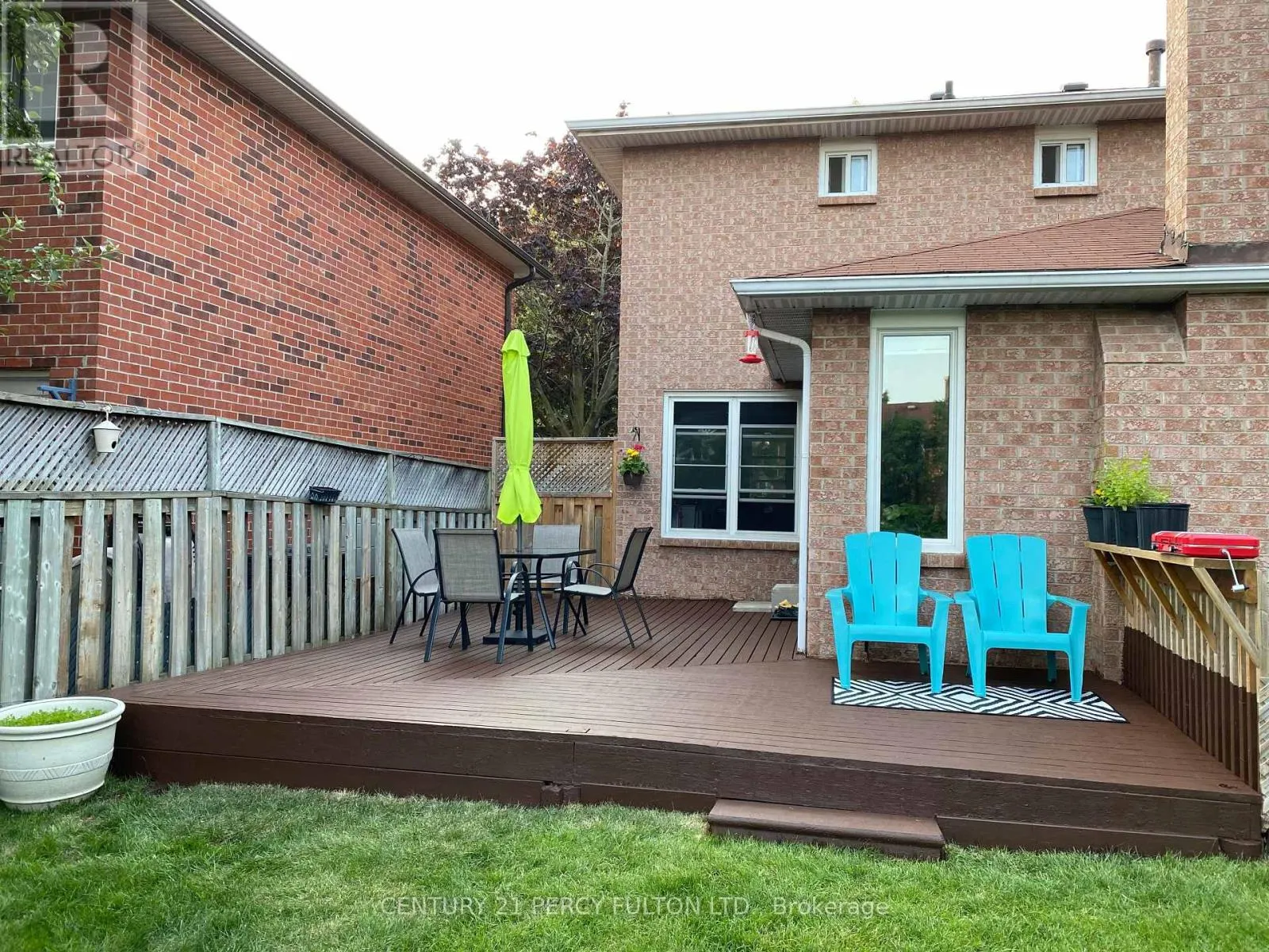 30 HARBORD CRESCENT