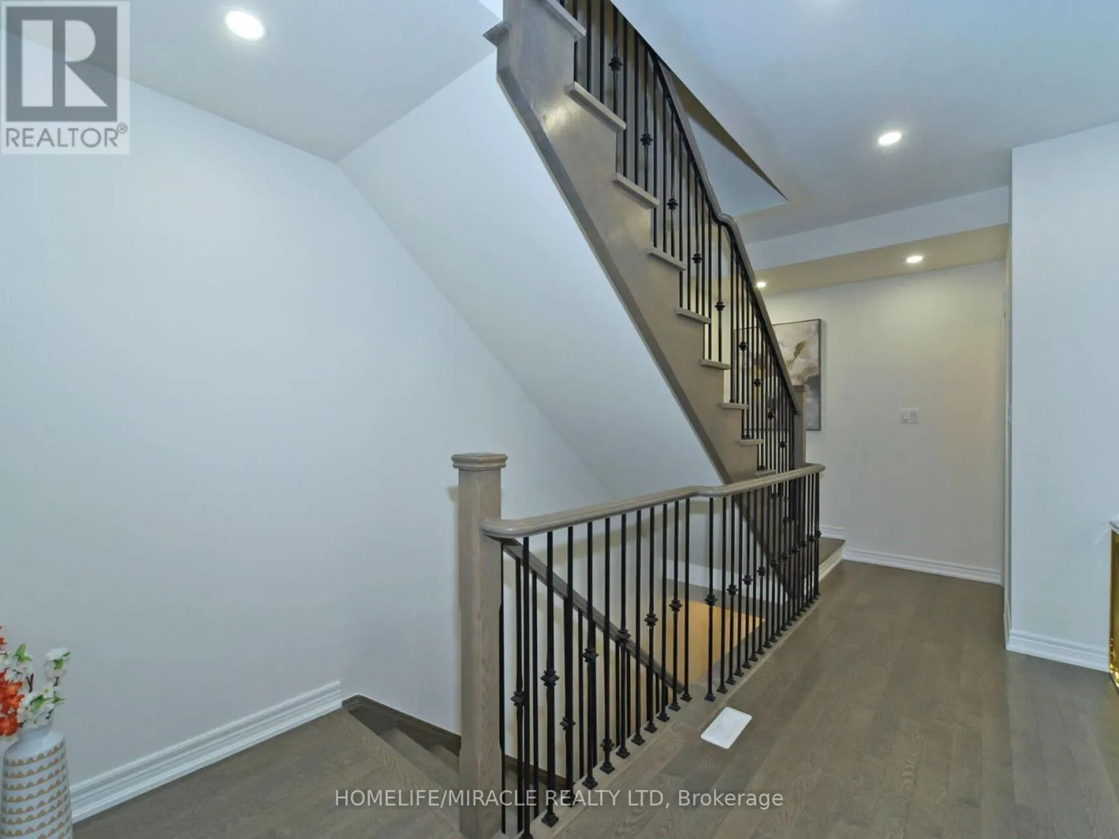 3 NIMMO LANE