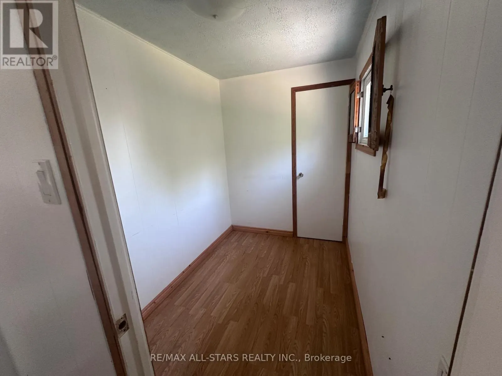 86 CROMWELL AVENUE