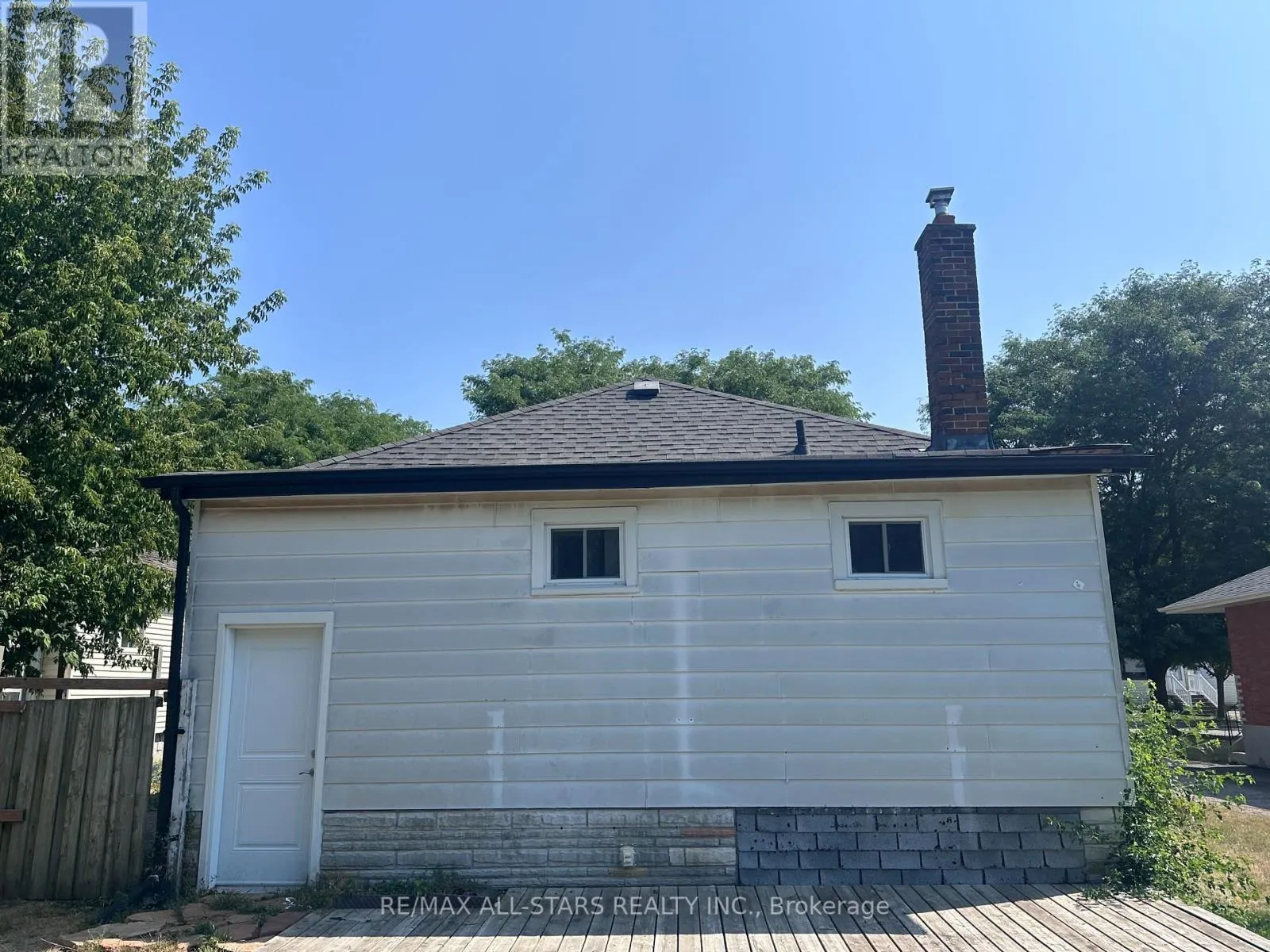 86 CROMWELL AVENUE