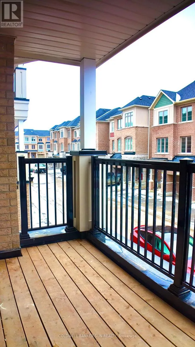25 WATERSIDE WAY