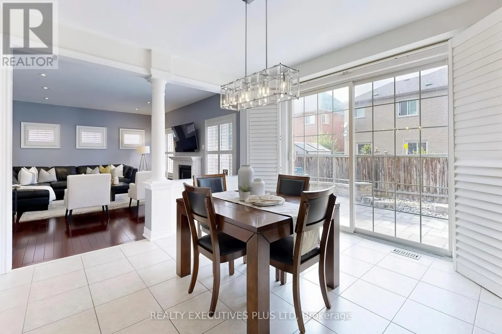 29 WESTON CRESCENT