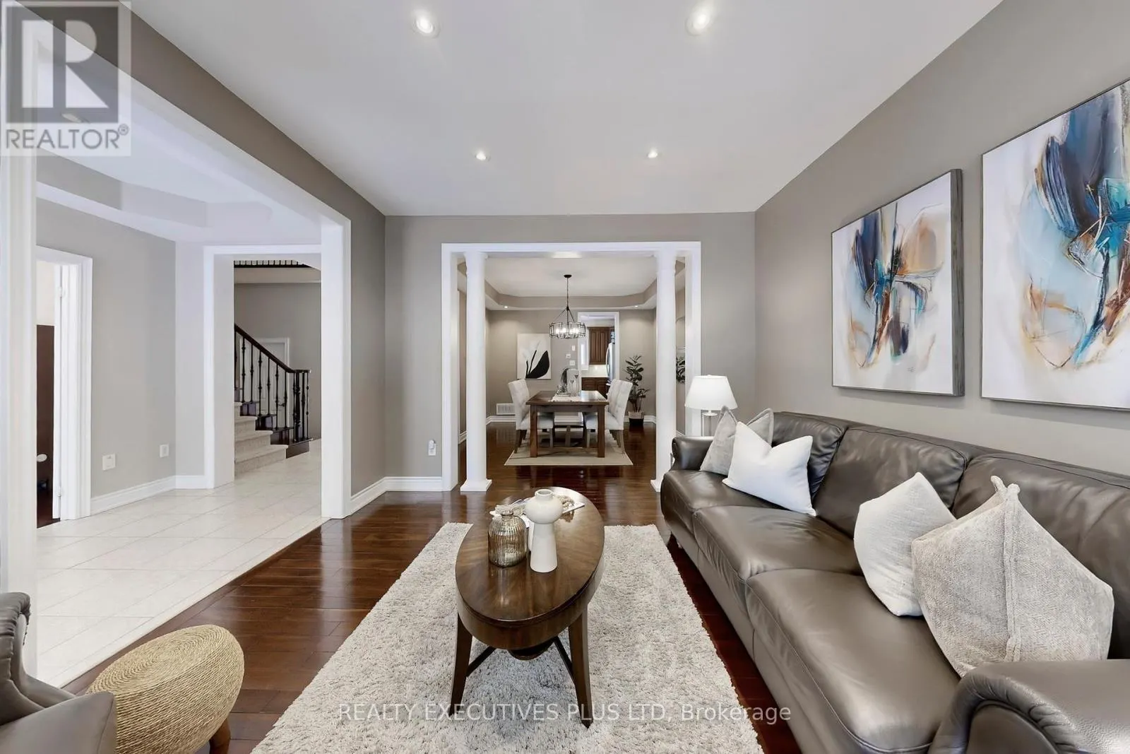 29 WESTON CRESCENT