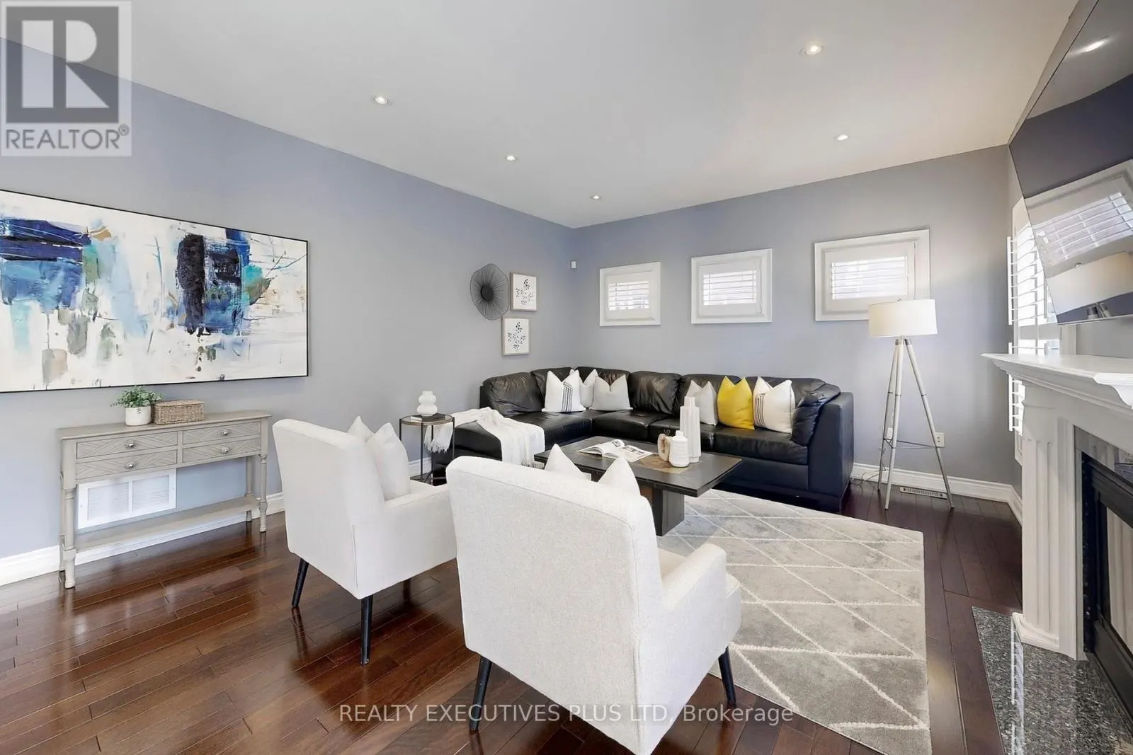 29 WESTON CRESCENT