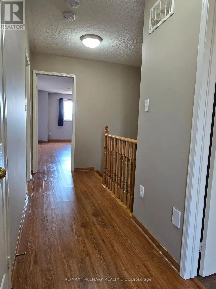 104 OCEANPEARL CRESCENT