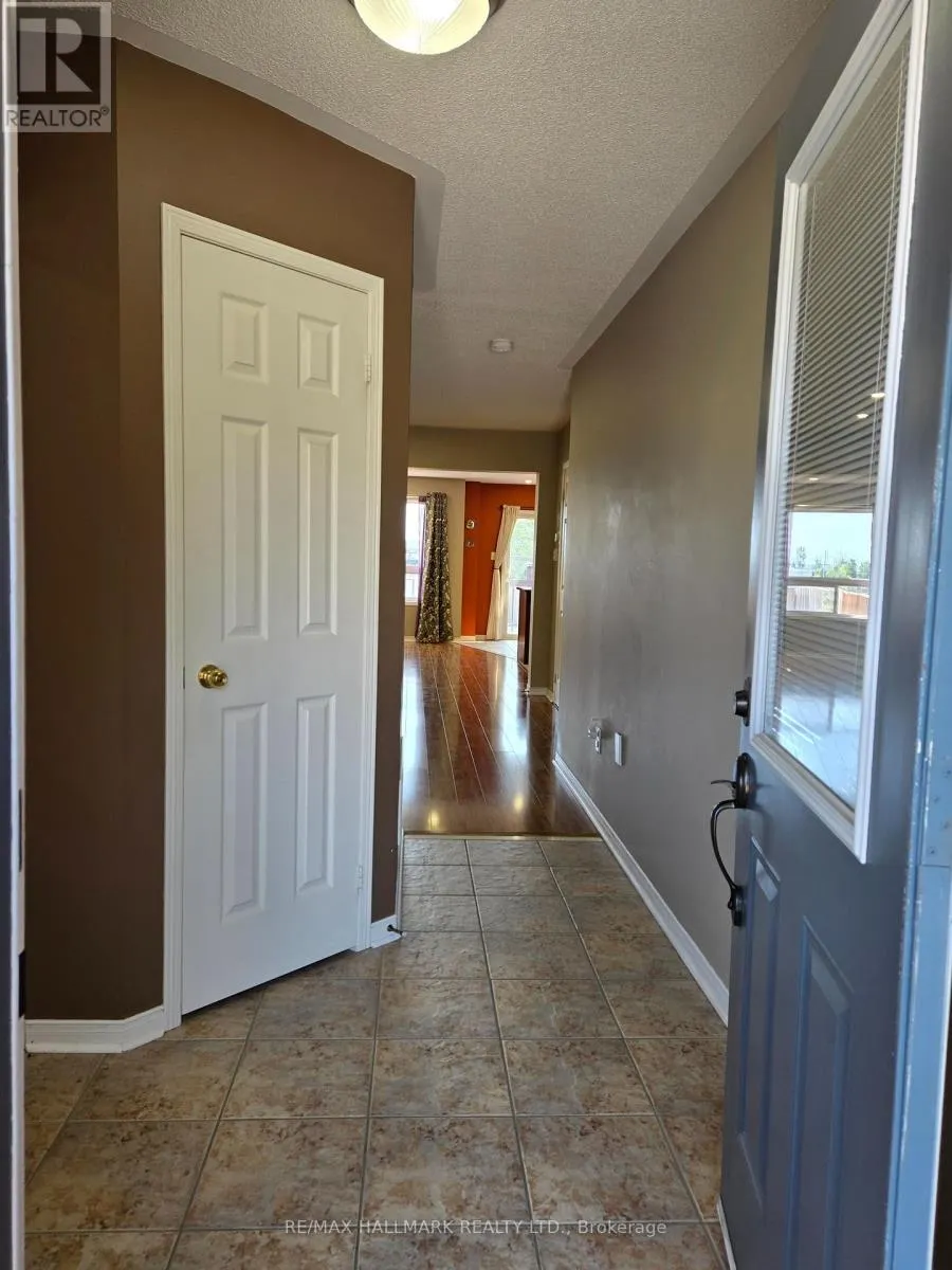 104 OCEANPEARL CRESCENT