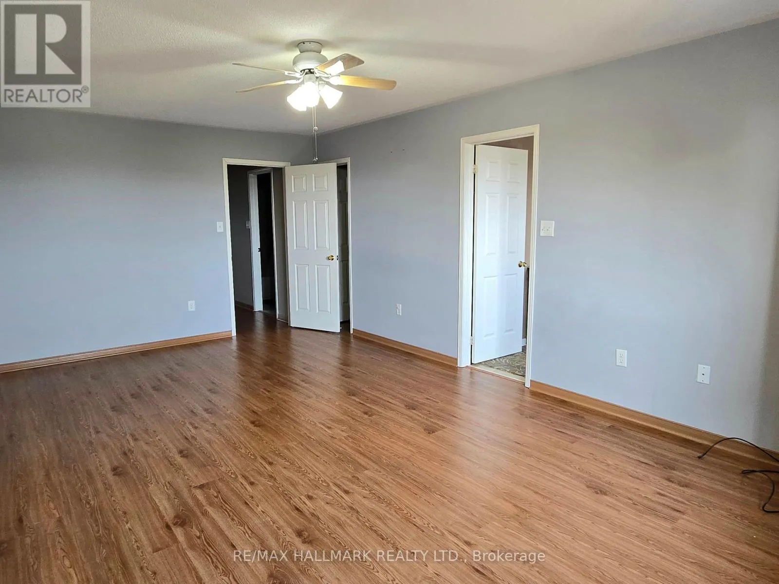 104 OCEANPEARL CRESCENT