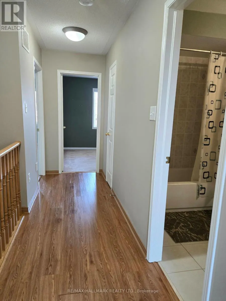 104 OCEANPEARL CRESCENT