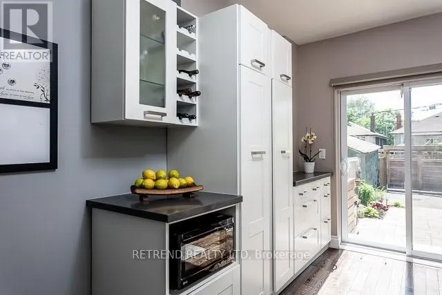 12 RUSHBROOKE AVENUE