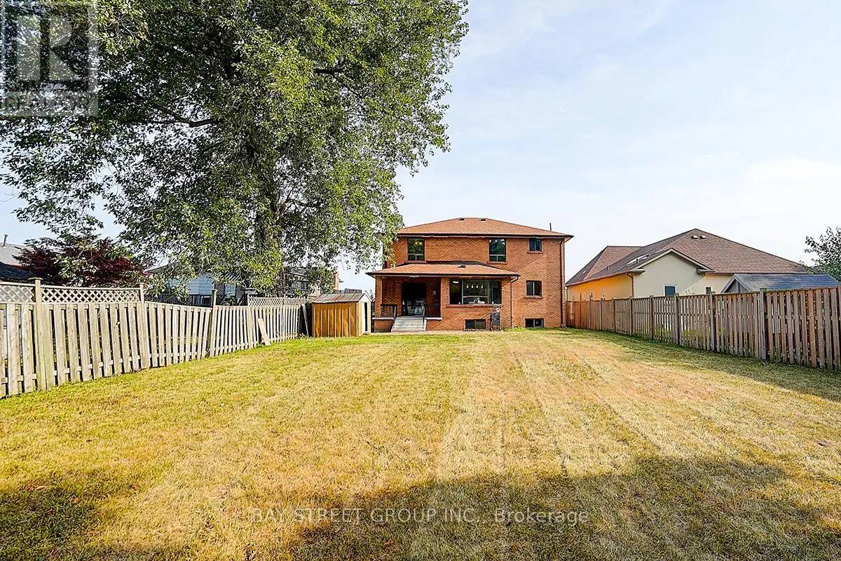 616 SHEPPARD AVENUE