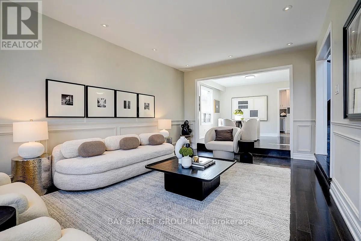 616 SHEPPARD AVENUE