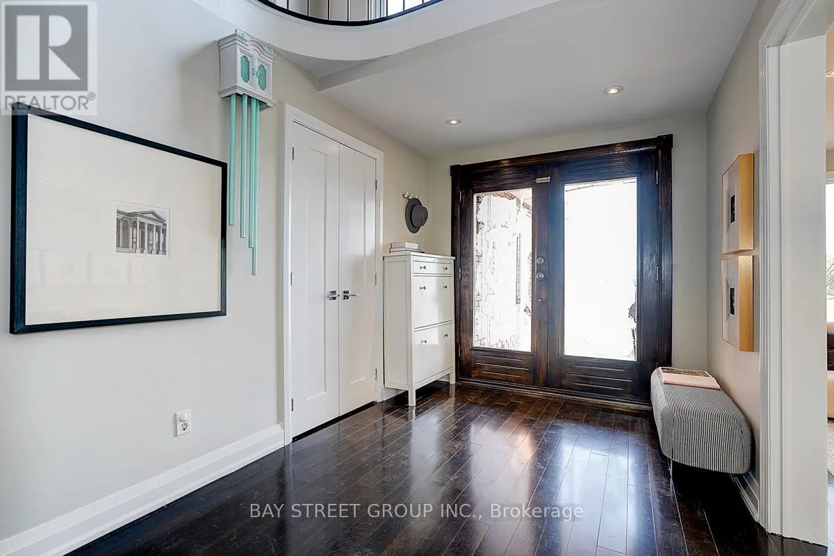 616 SHEPPARD AVENUE