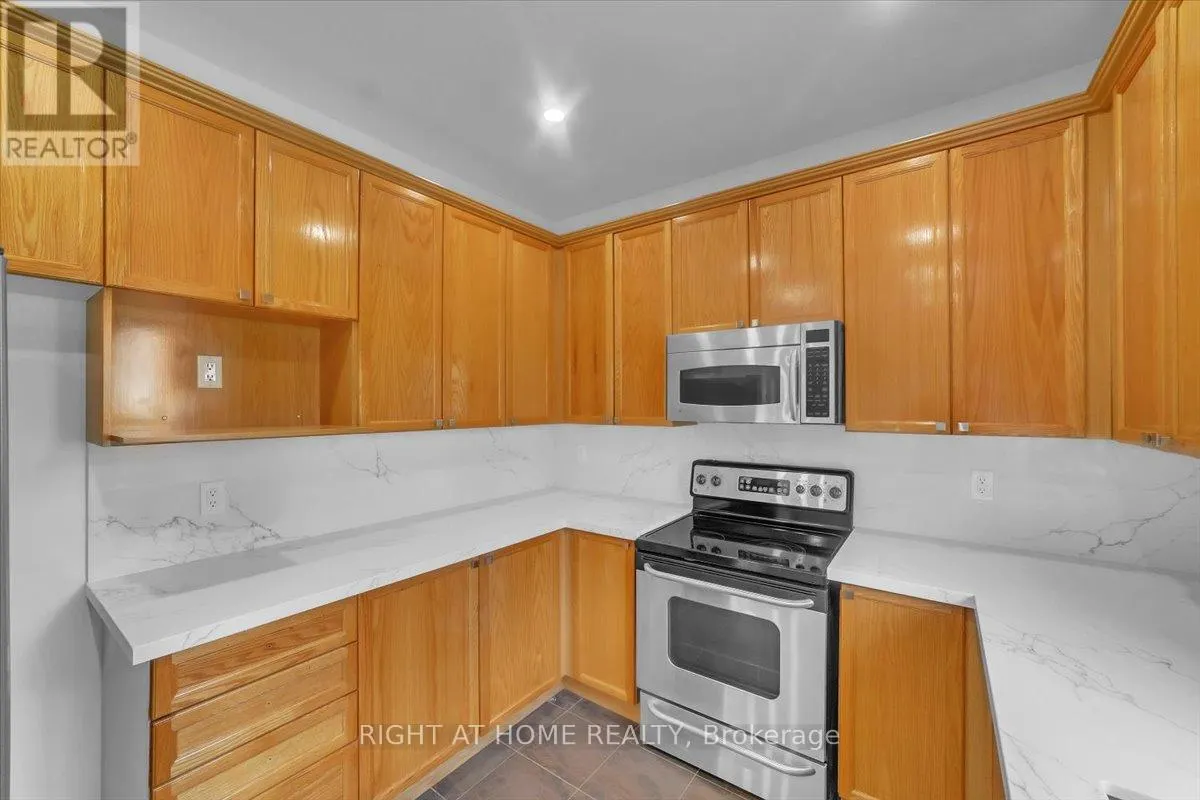18 MCQUEEN CRESCENT