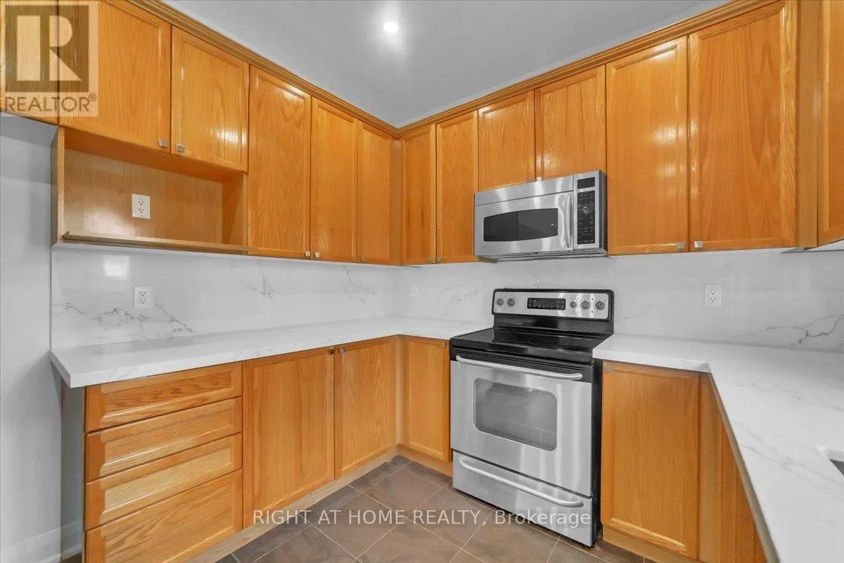 18 MCQUEEN CRESCENT