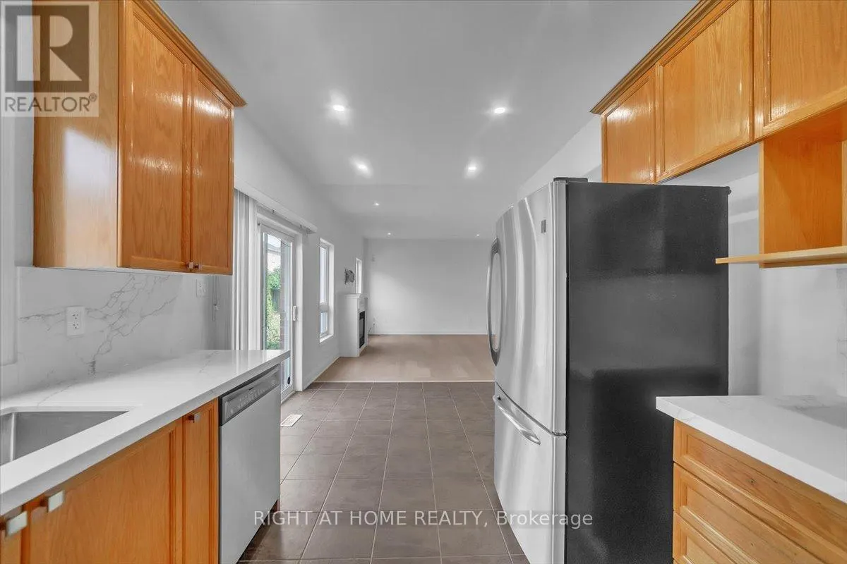 18 MCQUEEN CRESCENT