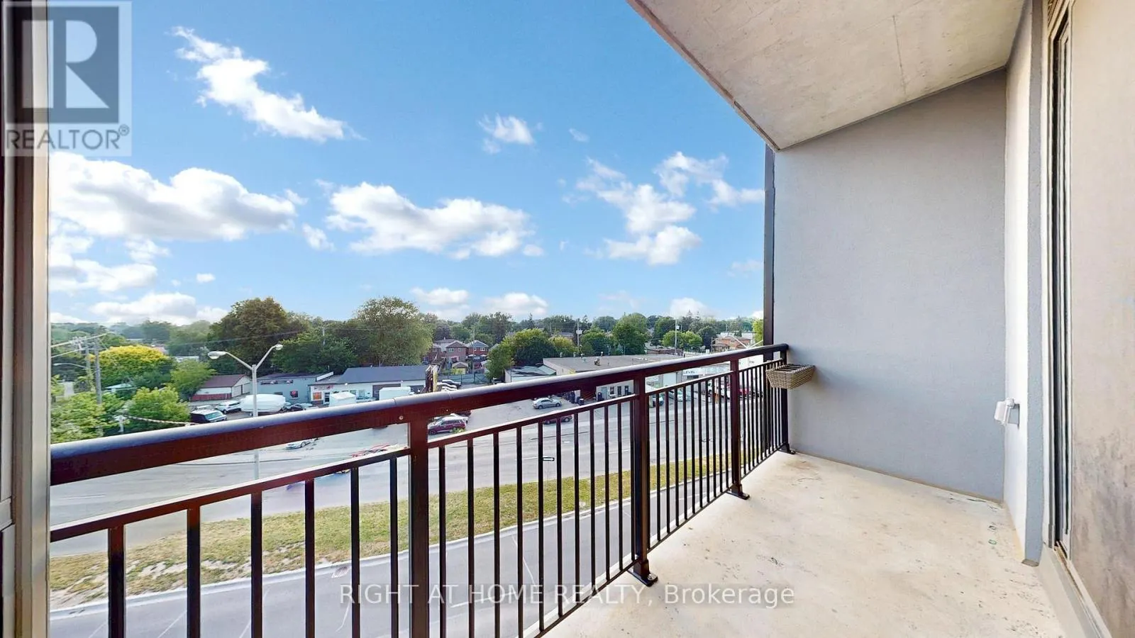 526 - 90 GLEN EVEREST ROAD