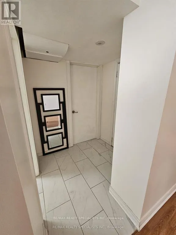 BSMT - 70 SUNMOUNT ROAD