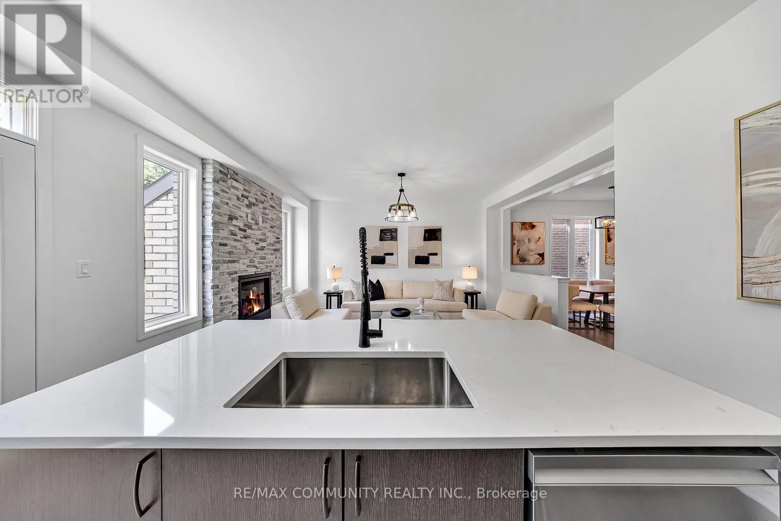 2979 HEARTWOOD LANE