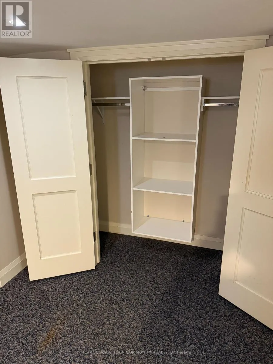 LOWER UNIT - 251 FLOYD AVENUE