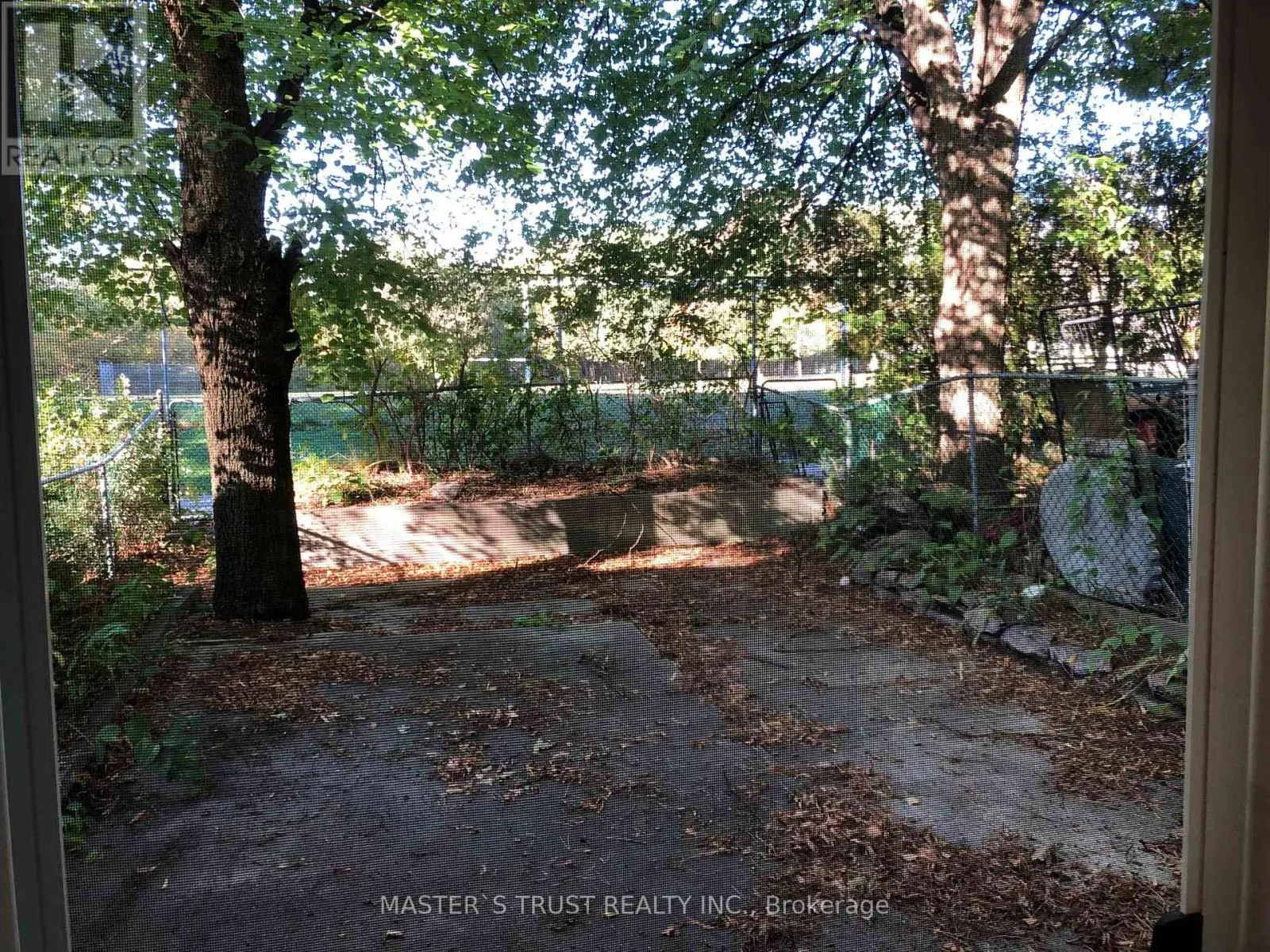 735 MILITARY TRAIL