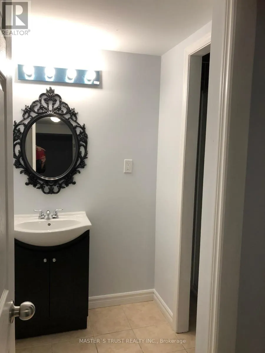 735 MILITARY TRAIL
