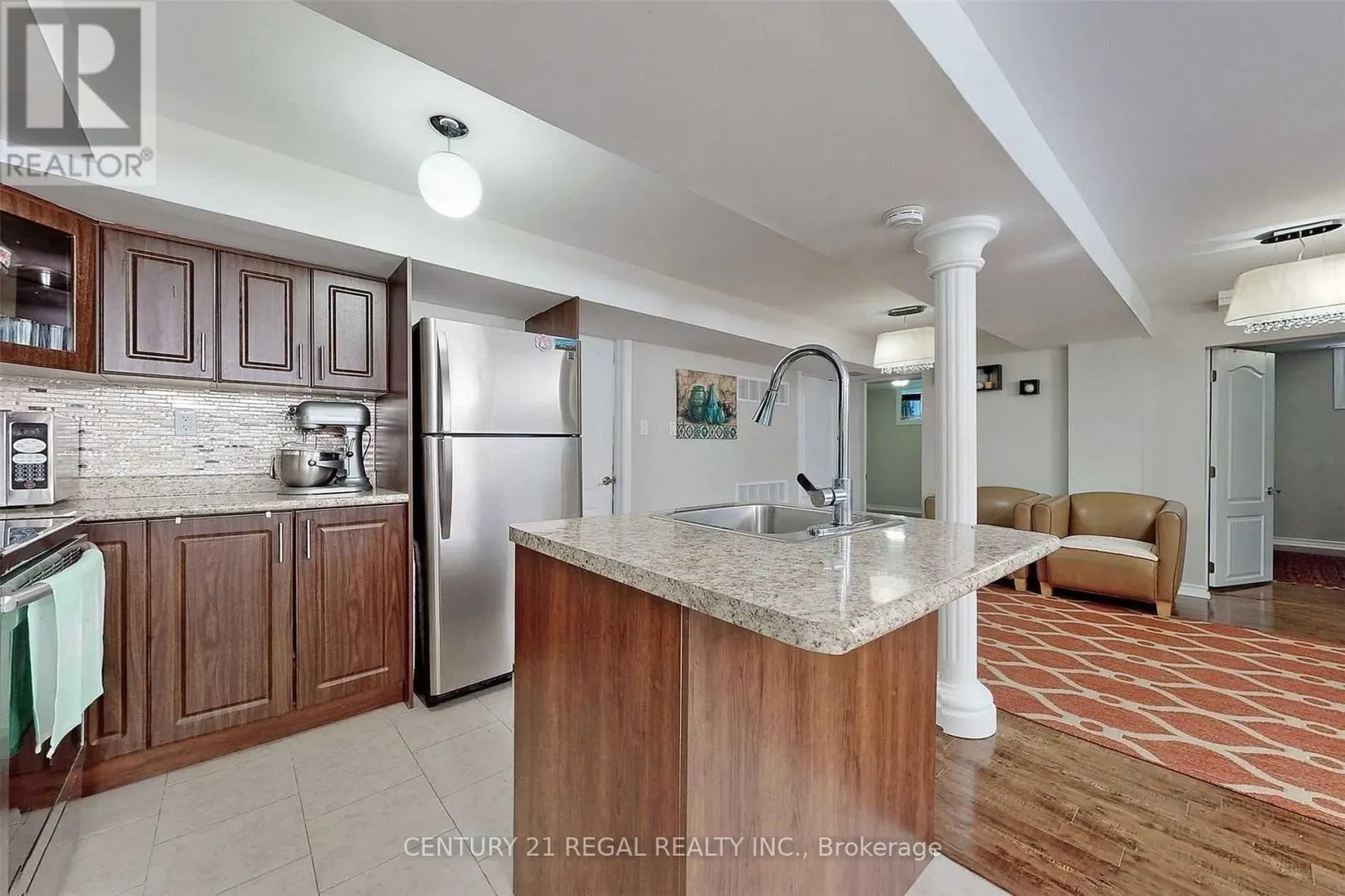 LOWER - 5 STEVENVALE DRIVE