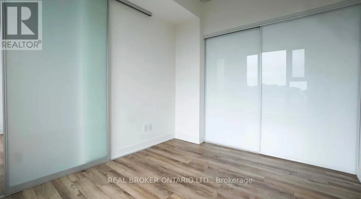 1003 - 30 BASEBALL PLACE