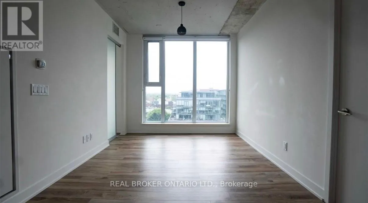 1003 - 30 BASEBALL PLACE
