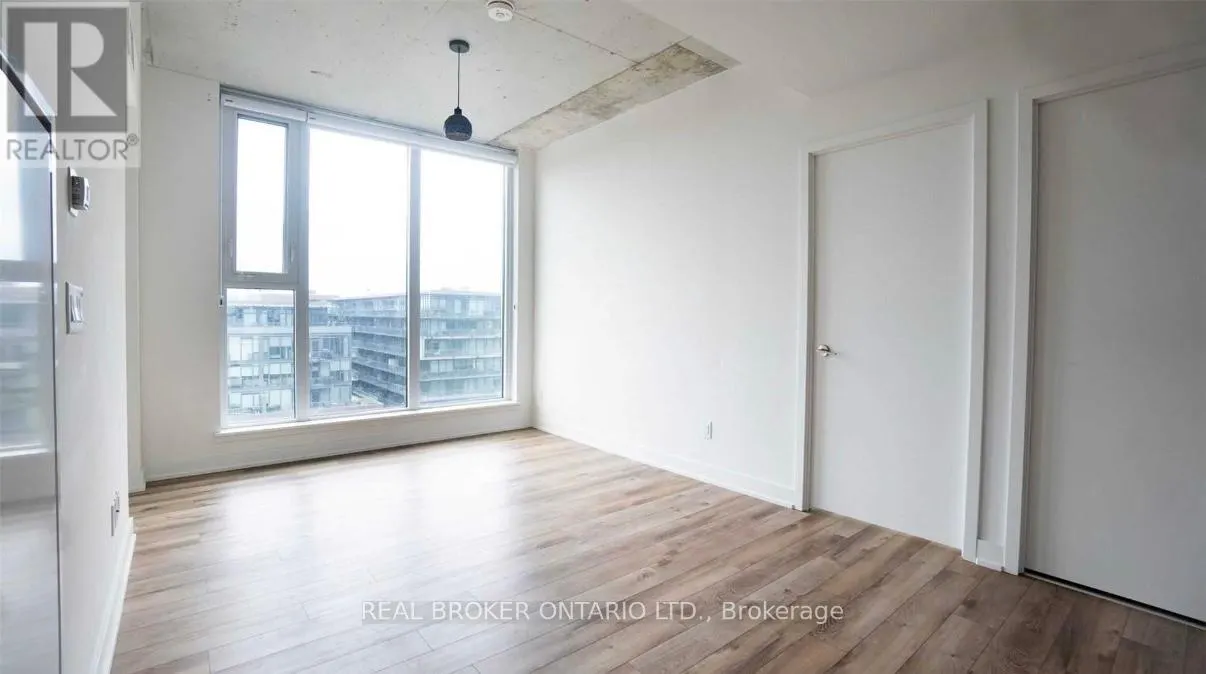 1003 - 30 BASEBALL PLACE