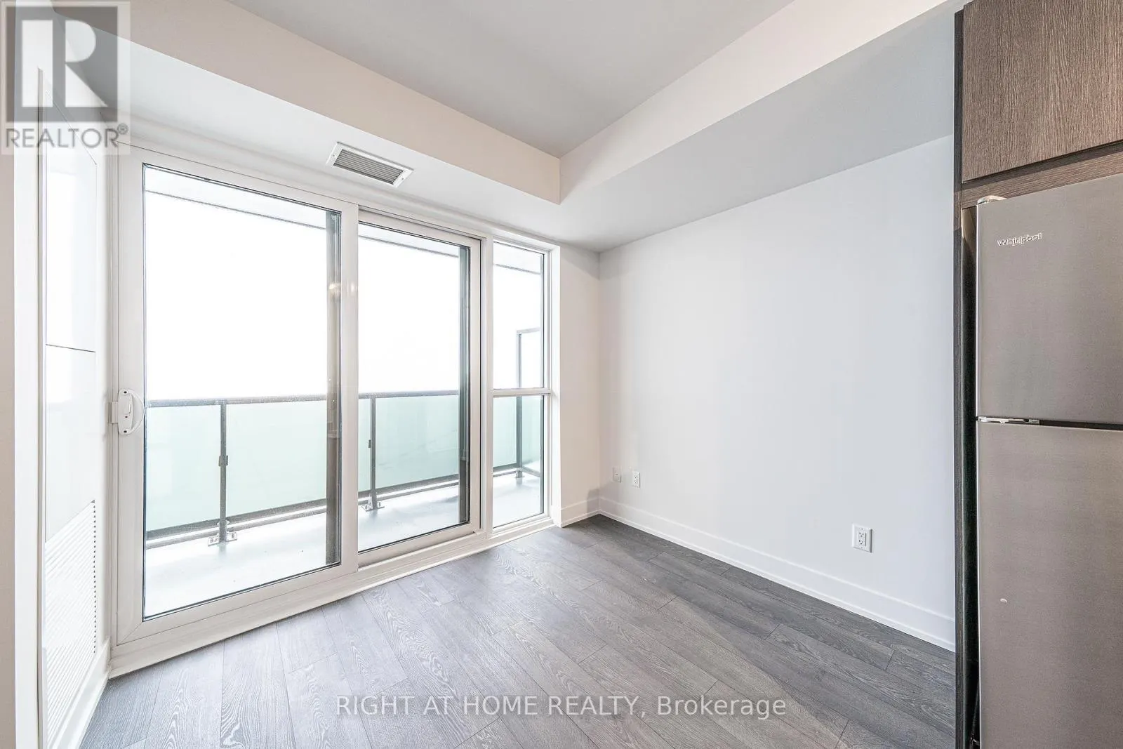 2015 - 2550 SIMCOE STREET N