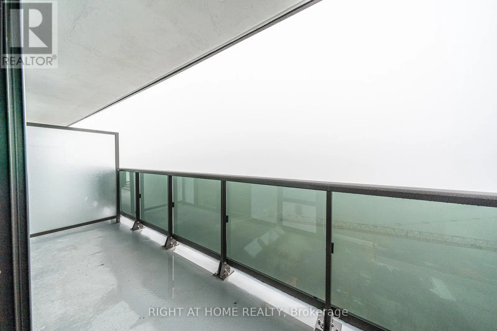 2015 - 2550 SIMCOE STREET N