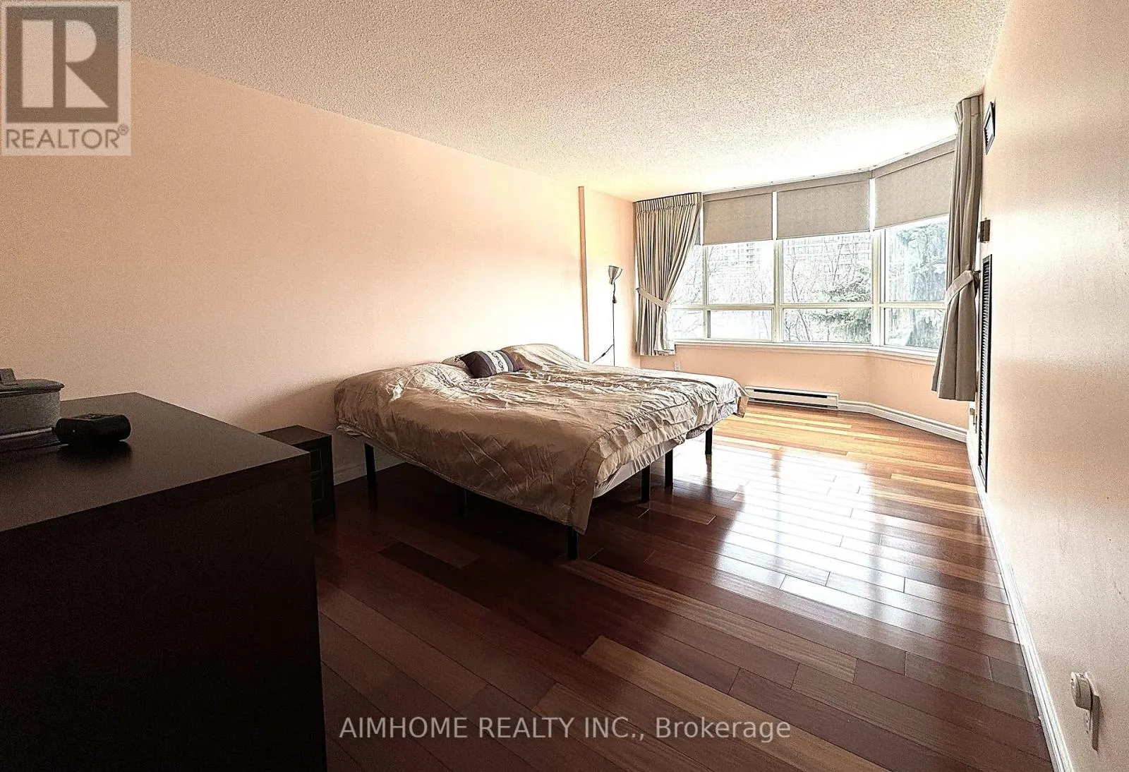 404 - 175 BAMBURGH CIRCLE