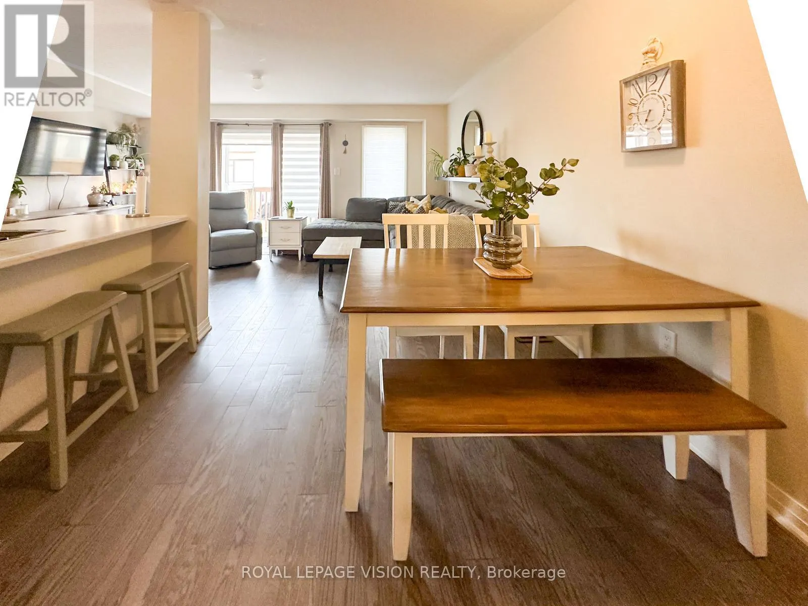 74 CASPIAN SQUARE DRIVE