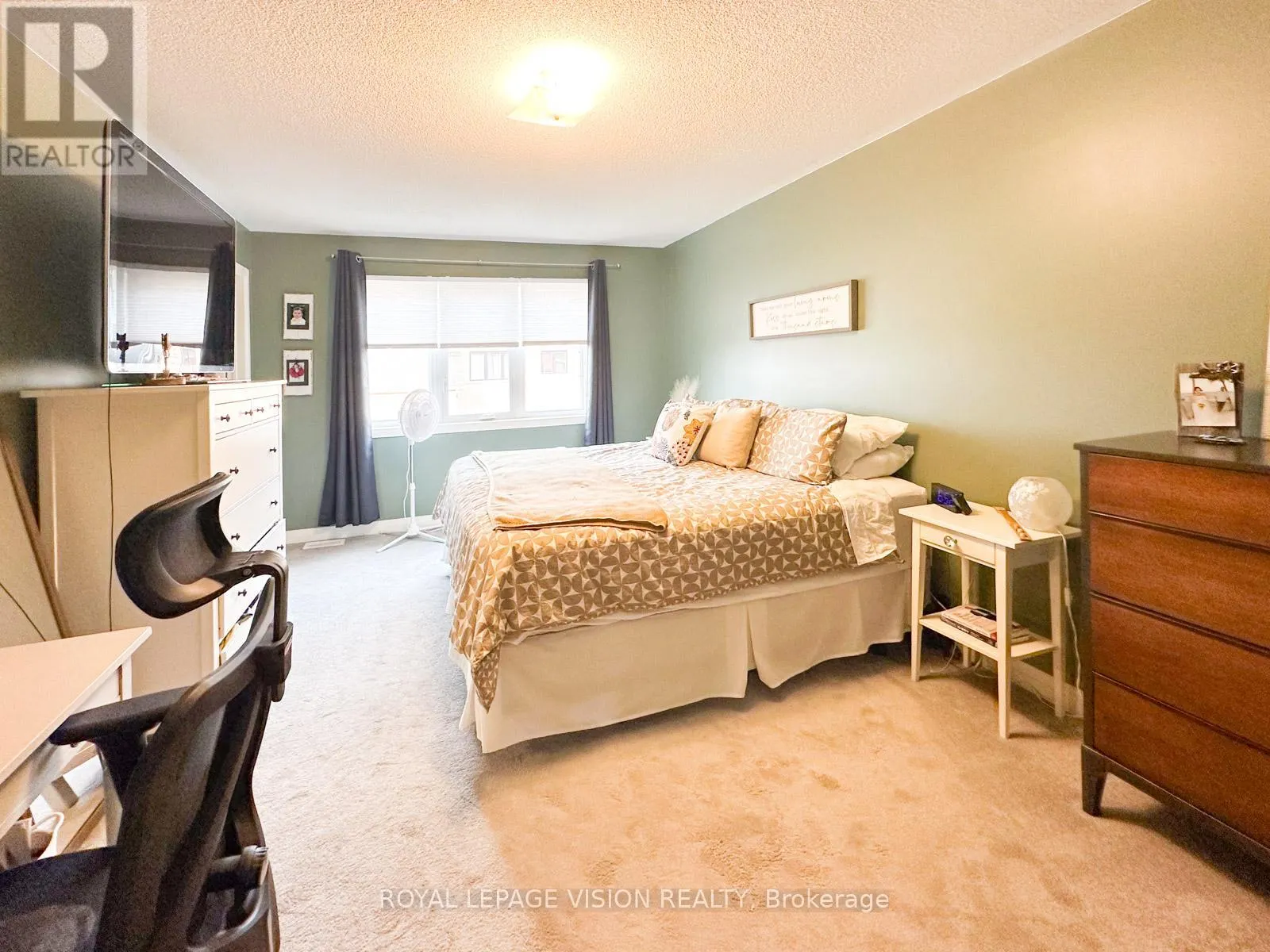 74 CASPIAN SQUARE DRIVE