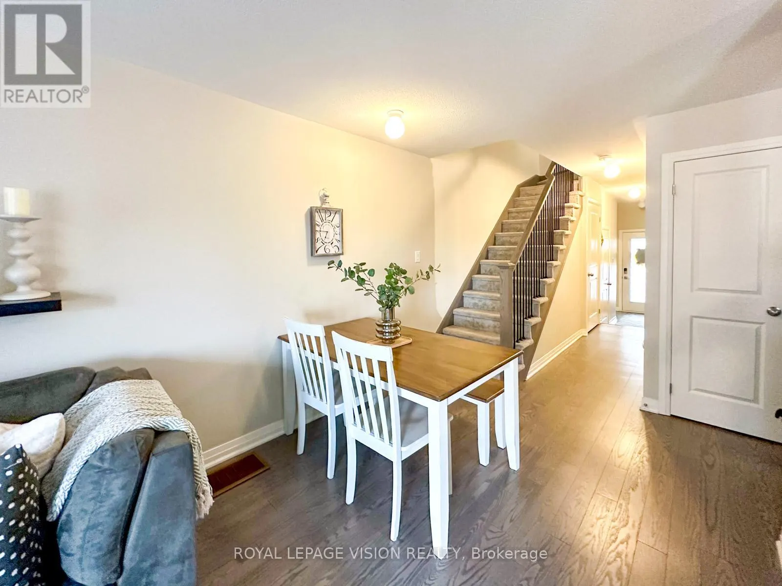 74 CASPIAN SQUARE DRIVE