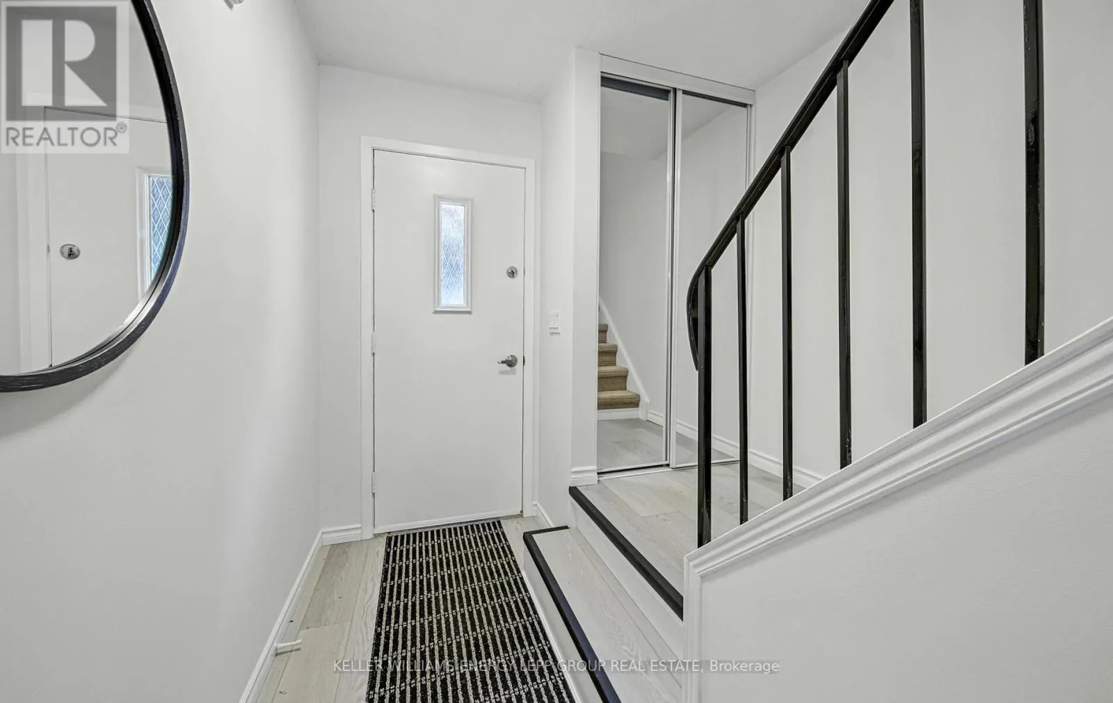 9 - 945 BURNS STREET W, #9