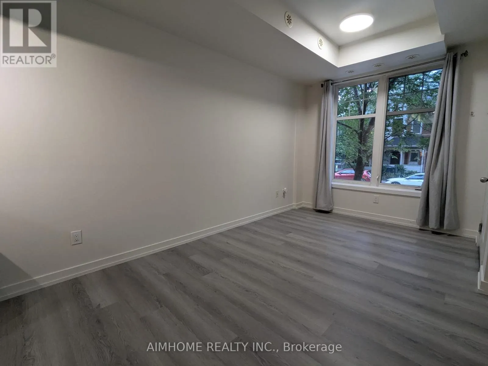 40 - 140 BROADVIEW AVENUE