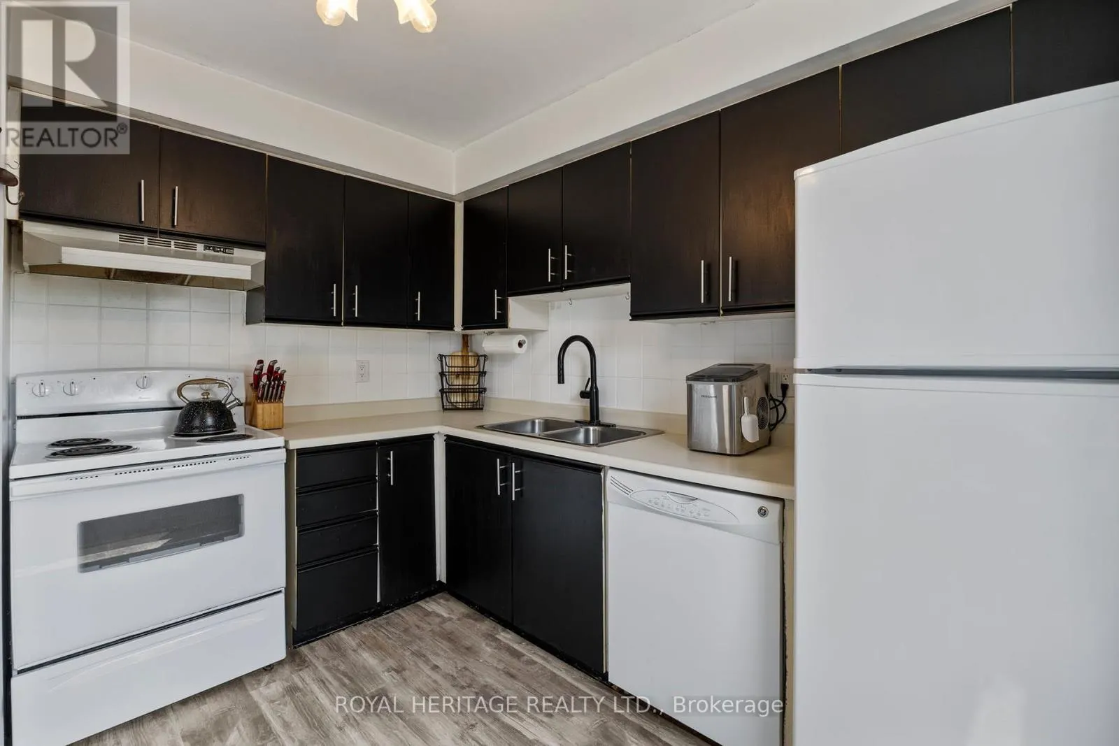 1471 CONNERY CRESCENT