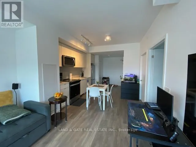 705A - 1606 CHARLES STREET, #705A