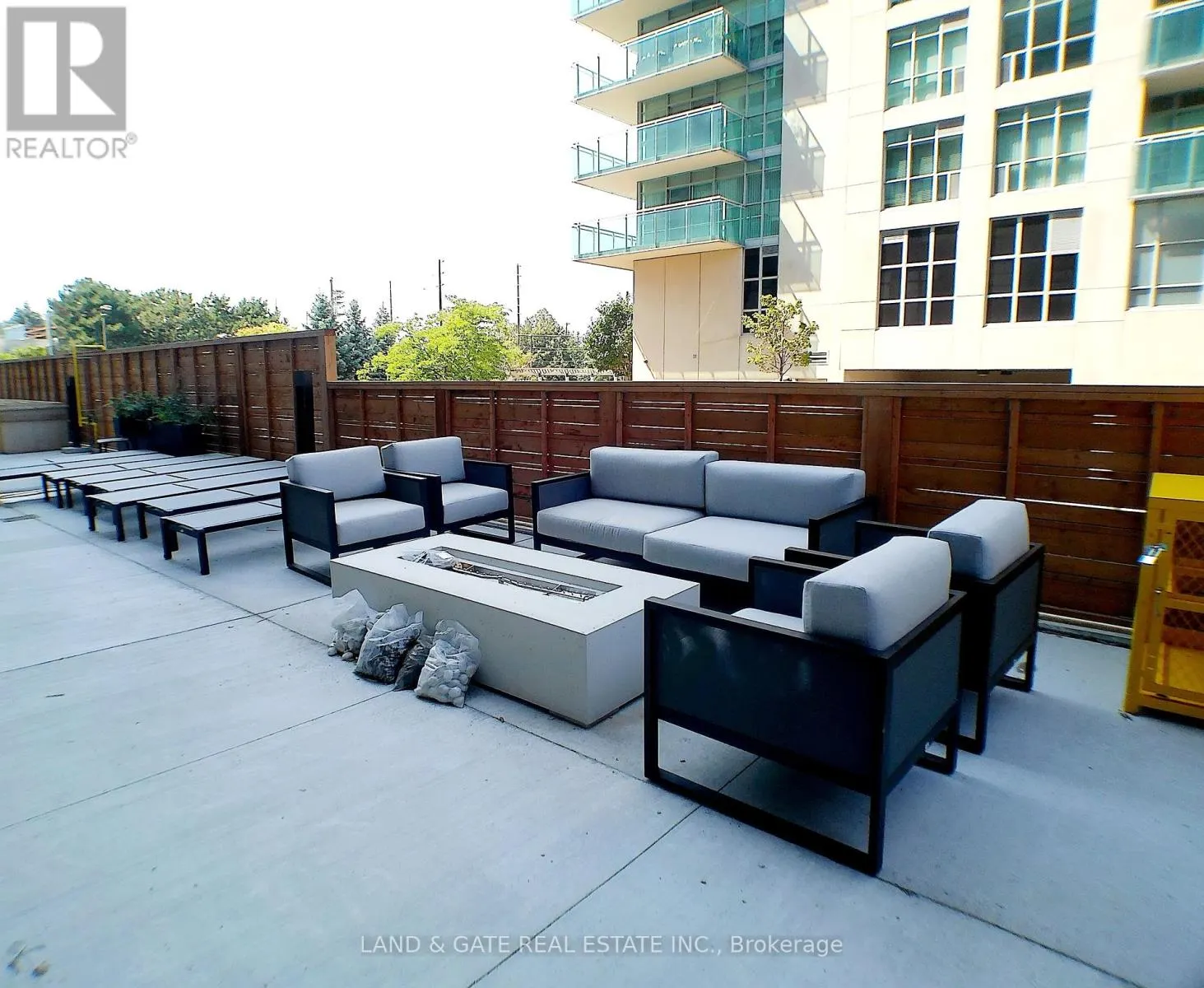 705A - 1606 CHARLES STREET, #705A