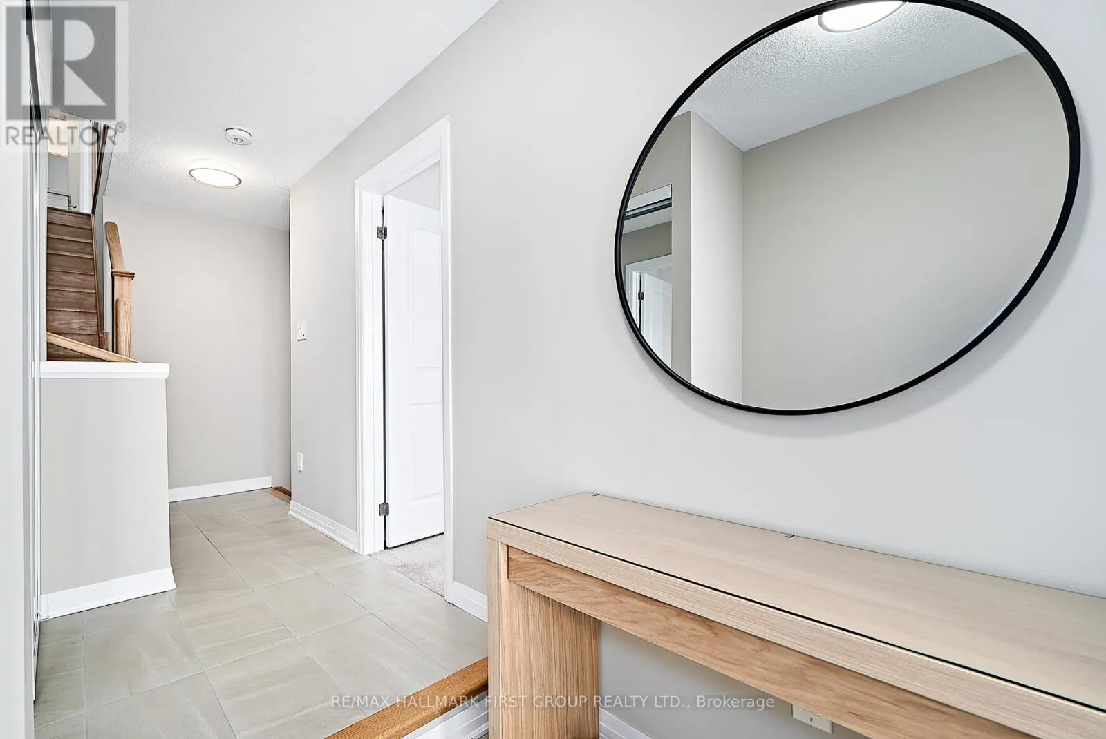 1 CLARINGTON BOULEVARD